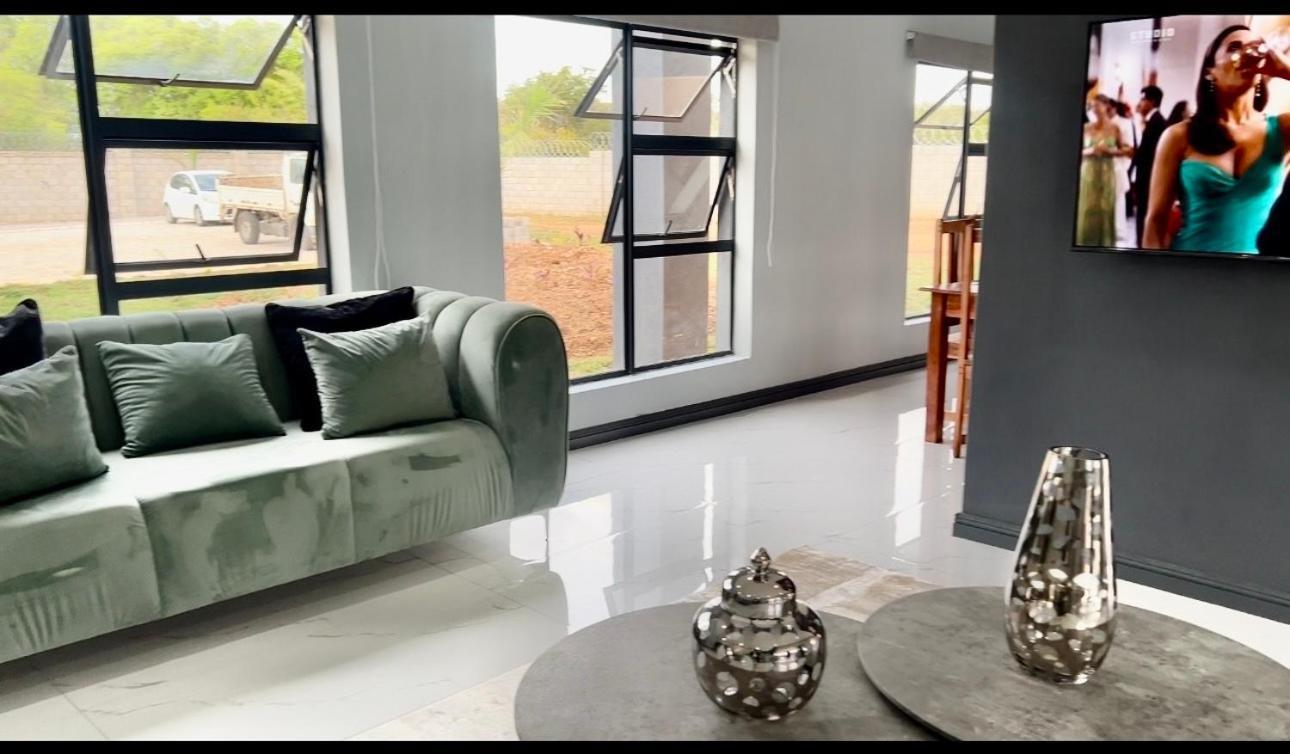 De Lux Villa Bulawayo Eksteriør bilde